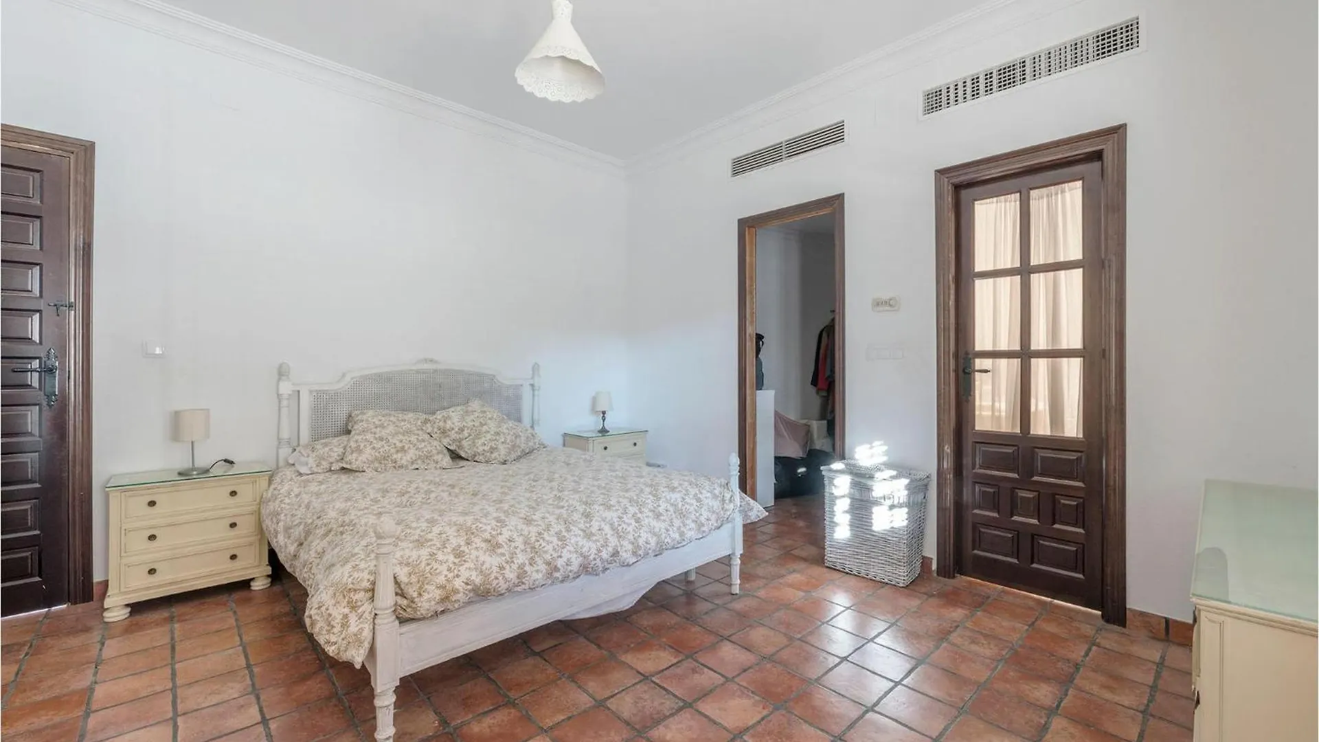 Holiday home 6 Bedroom Stunning Home In La Puebla De Los Infan La Puebla de los Infantes